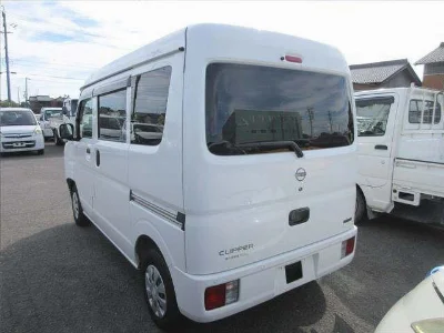 NISSAN CLIPPER VAN