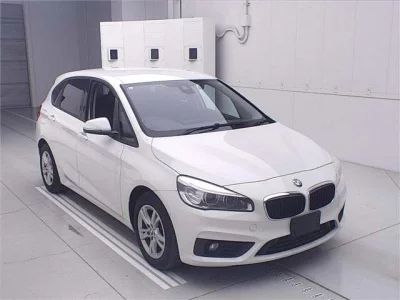 BMW 2 SERIES