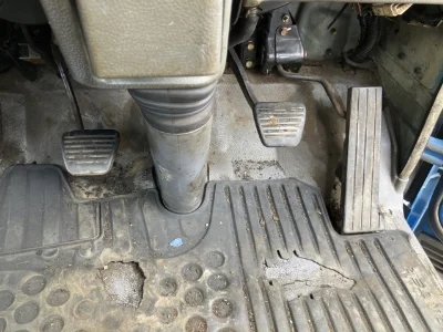 MITSUBISHI CANTER