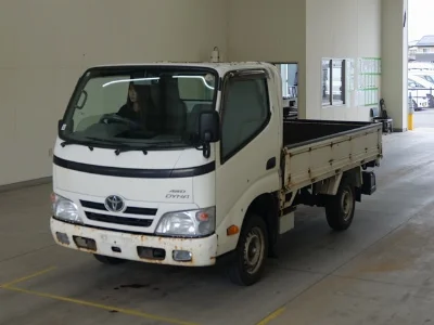 TOYOTA DYNA