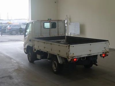 TOYOTA DYNA