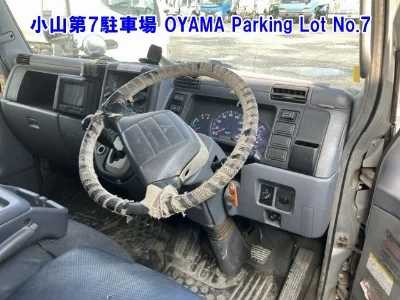 MITSUBISHI CANTER