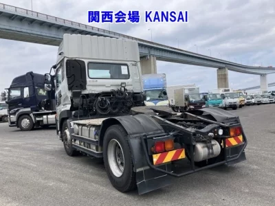 NISSAN UD