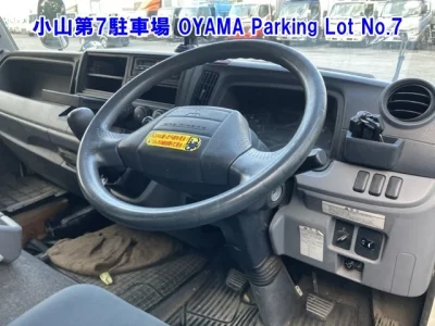 MITSUBISHI CANTER