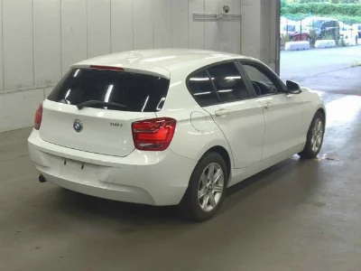 BMW 1 SERIES