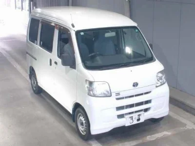 TOYOTA PIXIS VAN