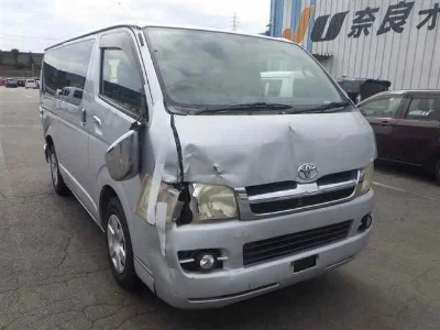 TOYOTA HIACE VAN