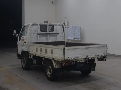 TOYOTA HIACE TRUCK