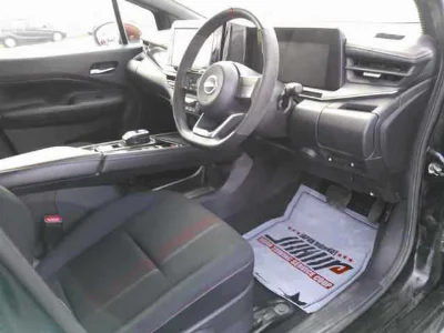 NISSAN AURA