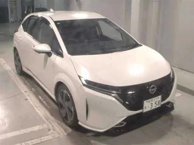 NISSAN AURA
