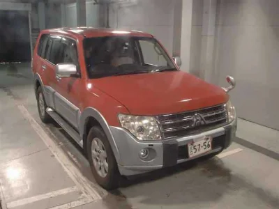 MITSUBISHI PAJERO