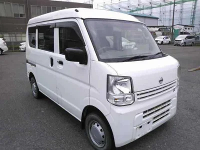 NISSAN CLIPPER VAN