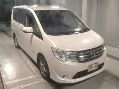 NISSAN SERENA