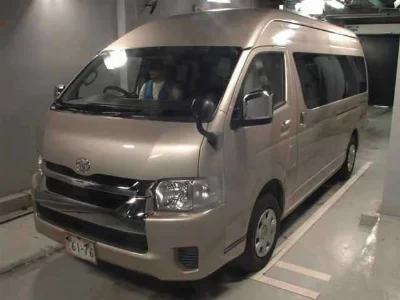 TOYOTA HIACE