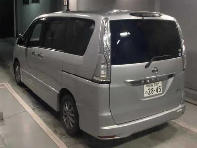 NISSAN SERENA