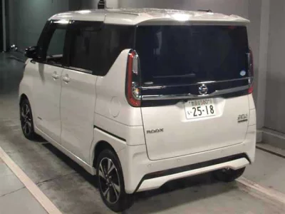 NISSAN ROOX