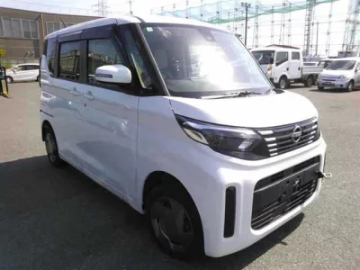 NISSAN ROOX