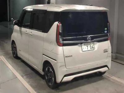 NISSAN ROOX