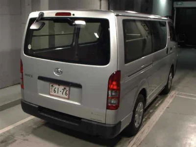 TOYOTA HIACE VAN