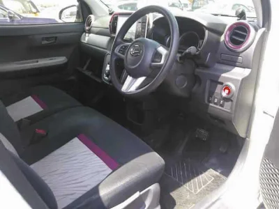 DAIHATSU BOON