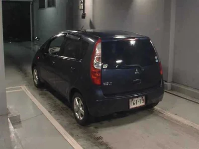 MITSUBISHI COLT
