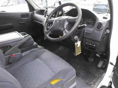 ISUZU COMO