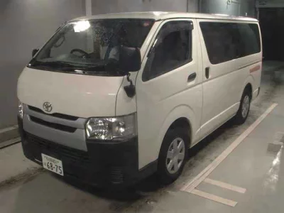 TOYOTA REGIUS VAN