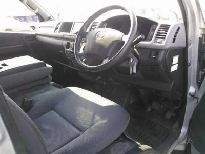 TOYOTA REGIUS VAN