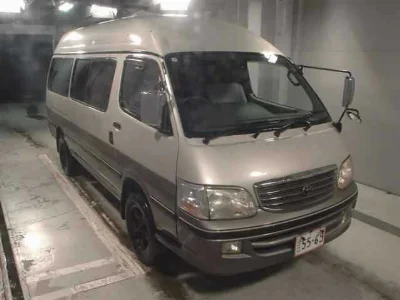 TOYOTA HIACE VAN