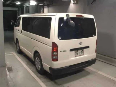 TOYOTA HIACE VAN