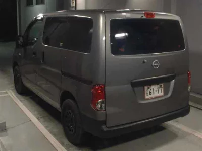 NISSAN NV200