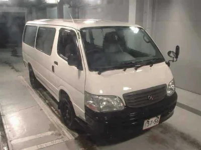 TOYOTA HIACE
