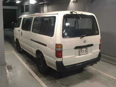 TOYOTA HIACE