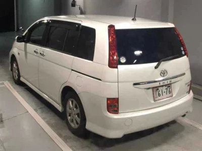 TOYOTA ISIS