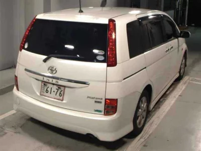 TOYOTA ISIS