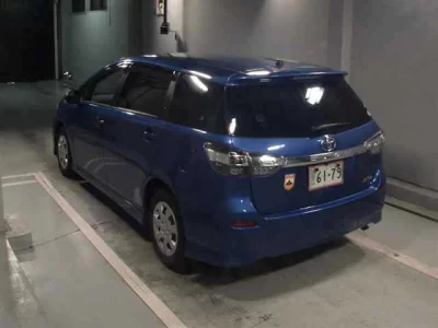 TOYOTA WISH
