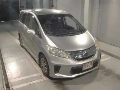 HONDA FREED