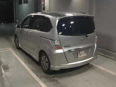 HONDA FREED