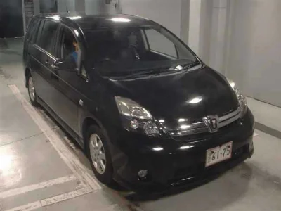 TOYOTA ISIS