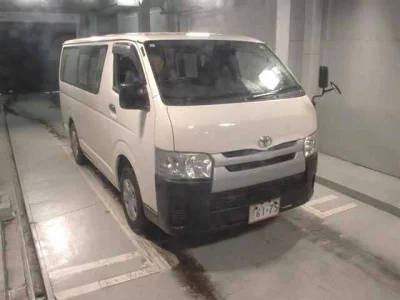 TOYOTA HIACE VAN