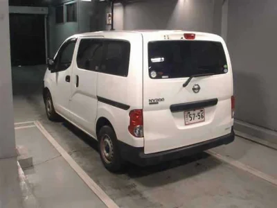 NISSAN NV200