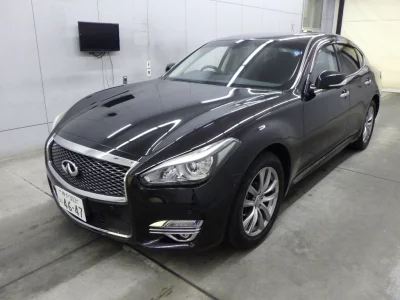 NISSAN FUGA