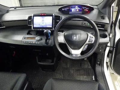 HONDA FREED SPIKE