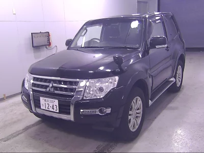 MITSUBISHI PAJERO