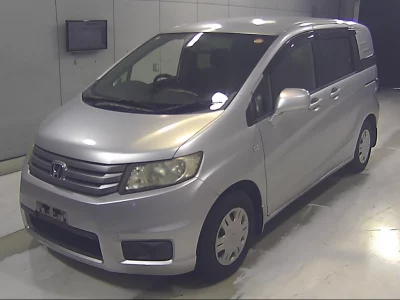 HONDA FREED SPIKE
