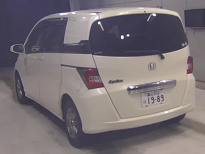 HONDA FREED SPIKE