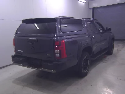 MITSUBISHI TRITON