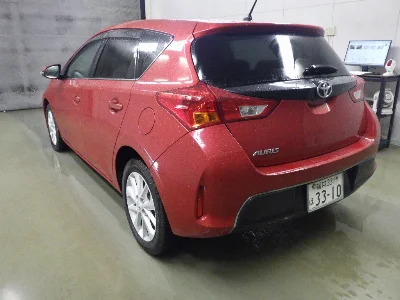 TOYOTA AURIS