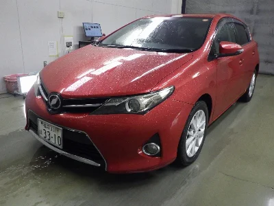 TOYOTA AURIS