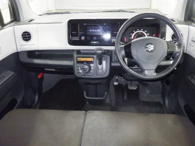 SUZUKI MRWAGON